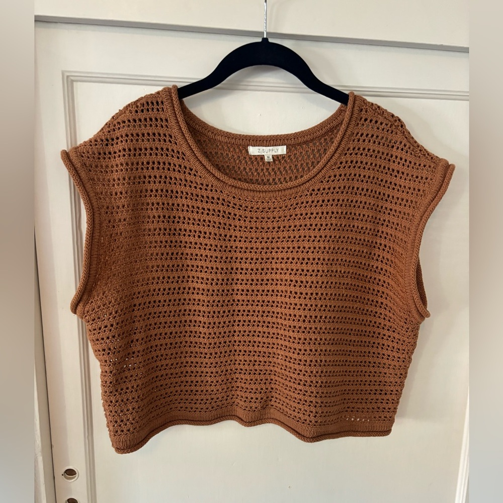 Z Supply cropped camel colored sweater size Medium